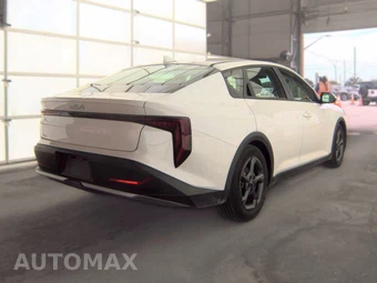 2025 Kia K4 LXS - miniatura 4