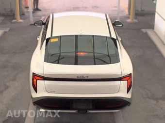 2025 Kia K4 LXS - miniatura 5