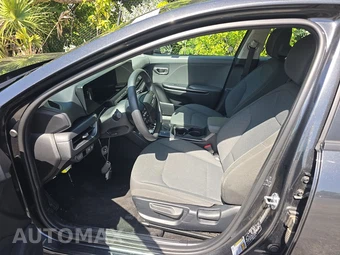 2025 Kia K4 LXS - miniatura 7