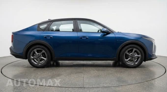 2025 Kia K4 LXS - miniatura 8