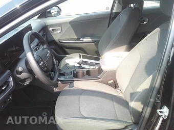 2025 Kia K4 LXS - miniatura 12