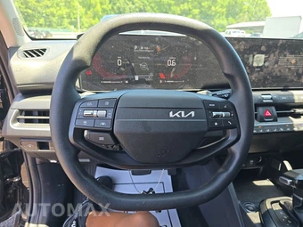 2025 Kia K4 LXS - miniatura 10