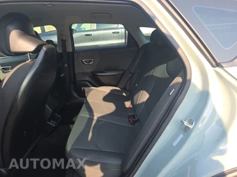 2025 Kia K4 LXS - miniatura 13