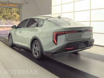 2025 Kia K4 LXS - miniatura 6