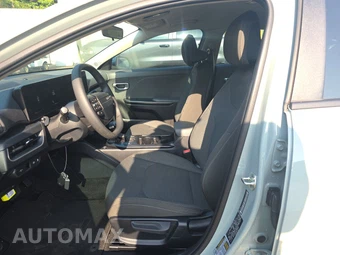 2025 Kia K4 LXS - miniatura 7