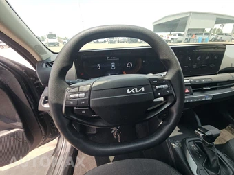 2025 Kia K4 LXS - miniatura 10