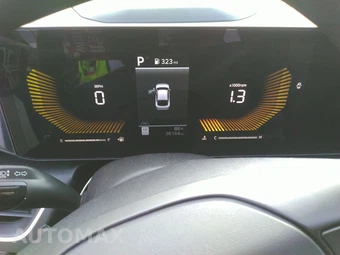 2025 Kia K4 LXS - miniatura 17