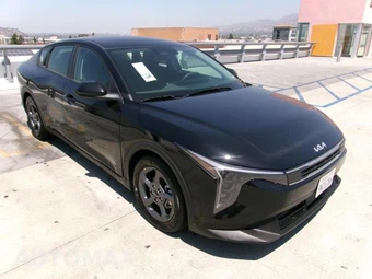 2025 Kia K4 LXS - miniatura 17