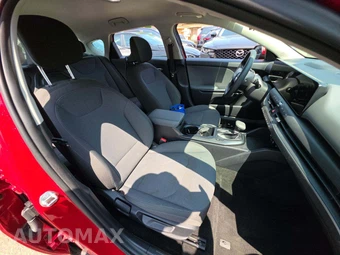 2025 Kia K4 LXS - miniatura 18