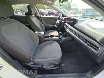 2025 Kia K4 LXS - miniatura 15