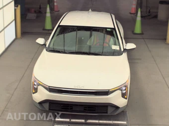 2025 Kia K4 LXS - miniatura 2