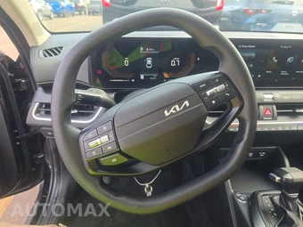 2025 Kia K4 LXS - miniatura 10