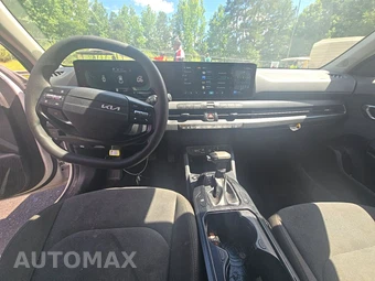 2025 Kia K4 LXS - miniatura 11