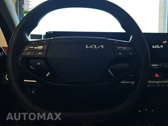 2025 Kia K4 LXS - miniatura 10