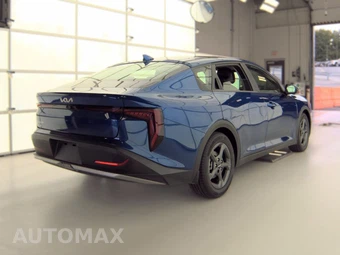 2025 Kia K4 LXS - miniatura 4