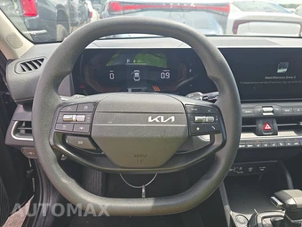 2025 Kia K4 LXS - miniatura 10
