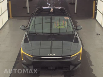 2025 Kia K4 LXS - miniatura 2