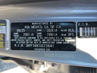2025 Kia K4 LXS - miniatura 14