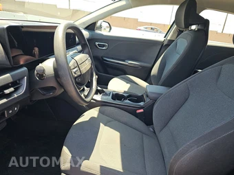 2025 Kia K4 LXS - miniatura 7
