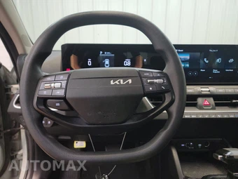 2025 Kia K4 LXS - miniatura 10