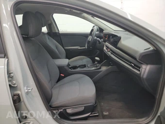 2025 Kia K4 LXS - miniatura 8