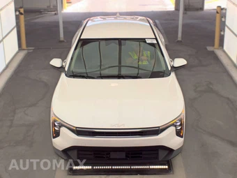 2025 Kia K4 LXS - miniatura 2