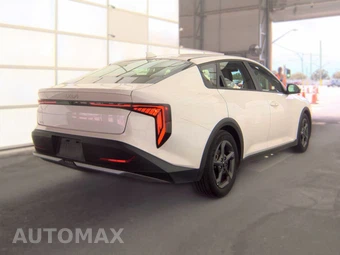 2025 Kia K4 LXS - miniatura 4