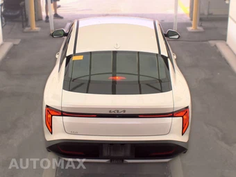 2025 Kia K4 LXS - miniatura 5