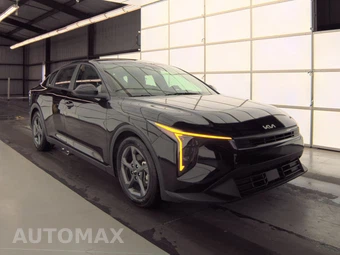 2025 Kia K4 LXS - miniatura 3