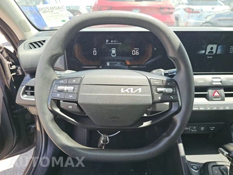 2025 Kia K4 LXS - miniatura 10