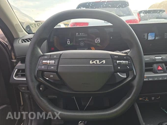 2025 Kia K4 LXS - miniatura 10