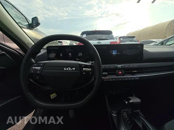 2025 Kia K4 LXS - miniatura 11