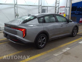 2025 Kia K4 LXS - miniatura 4