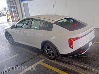 2025 Kia K4 LXS - miniatura 6
