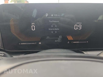 2025 Kia K4 LXS - miniatura 9