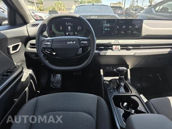 2025 Kia K4 LXS - miniatura 10