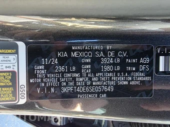 2025 Kia K4 LXS - miniatura 8