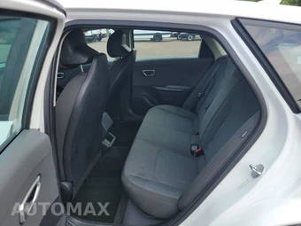 2025 Kia K4 LXS - miniatura 13