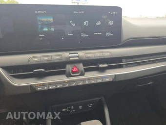 2025 Kia K4 LXS - miniatura 10