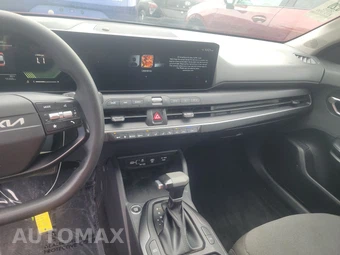 2025 Kia K4 LXS - miniatura 11