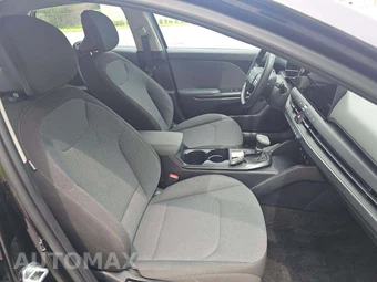 2025 Kia K4 LXS - miniatura 15