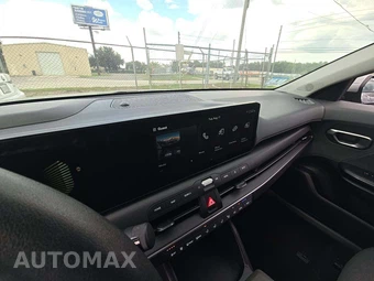 2025 Kia K4 LXS - miniatura 10