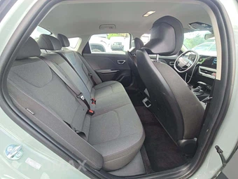 2025 Kia K4 LXS - miniatura 16
