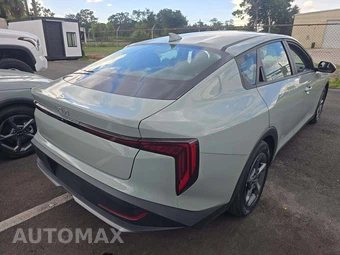 2025 Kia K4 LXS - miniatura 3