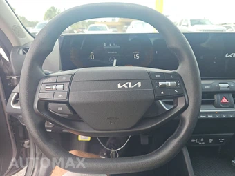 2025 Kia K4 LXS - miniatura 10