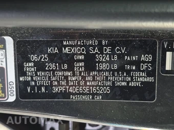 2025 Kia K4 LXS - miniatura 14