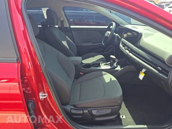 2025 Kia K4 LXS - miniatura 14