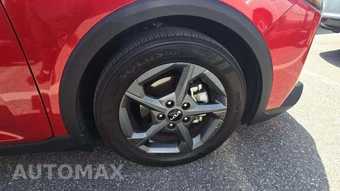 2025 Kia K4 LXS - miniatura 31