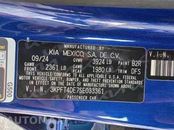 2025 Kia K4 LXS - miniatura 12