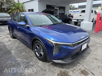 2025 Kia K4 LXS - miniatura 7